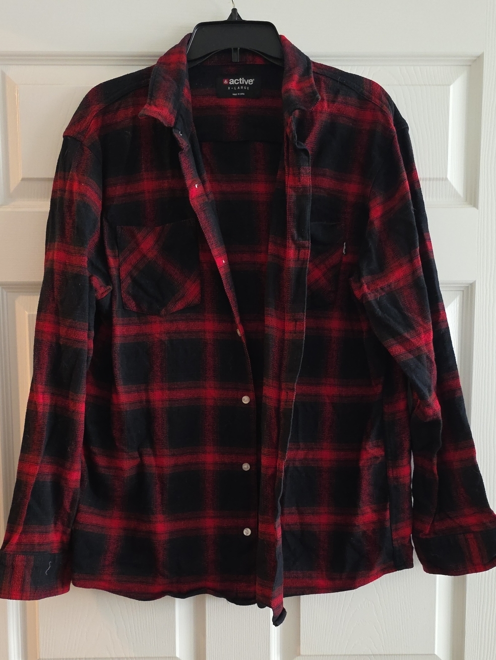 Mens Active red and black flannel size XL